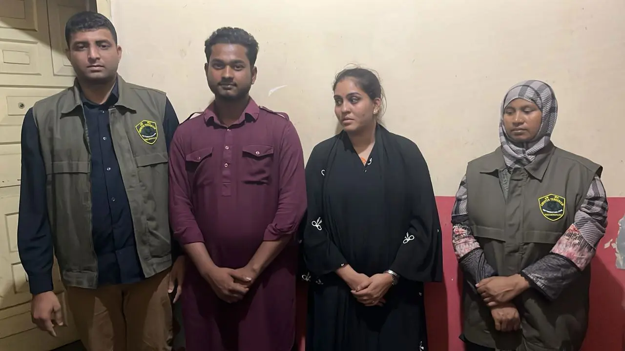 রাজধানীতে ৮ কেজি গাঁজাসহ দুই চিহ্নিত মাদক কারবারি গ্রেপ্তার