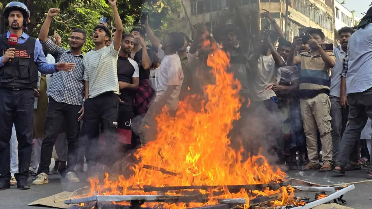 ধানমন্ডি ৩২ নম্বরে ফের ধাওয়া পাল্টা-ধাওয়া