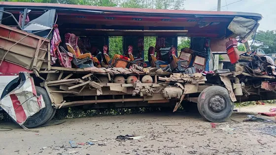 হবিগঞ্জে দুই বাসের মুখোমুখি সংঘর্ষে নিহত ২