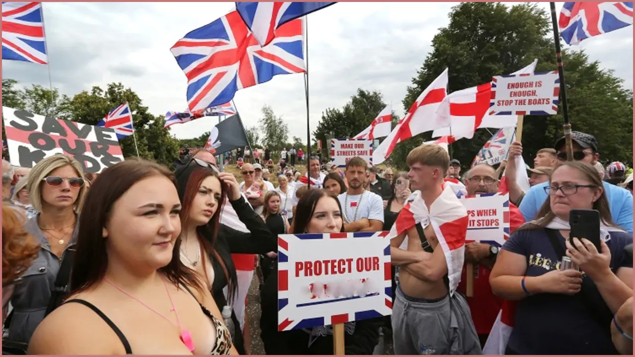 ভূমধ্যসাগরে দ্রুতগতির নৌকায় বিপজ্জনক যাত্রা, বাড়ছে ঝুঁকি