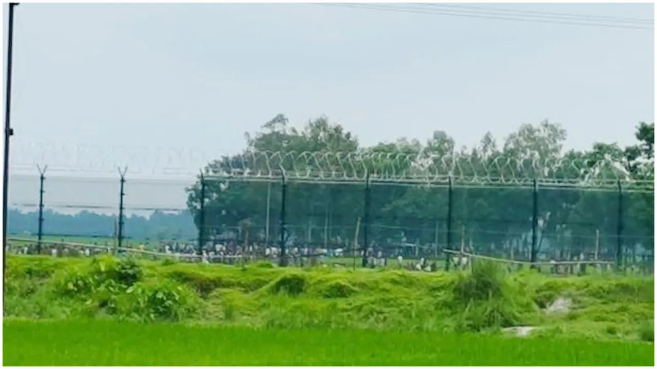 স্ত্রীর সঙ্গে ঝগড়া, ছেলেকে বাংলাদেশ সীমান্তে রেখে পালালেন বাবা
