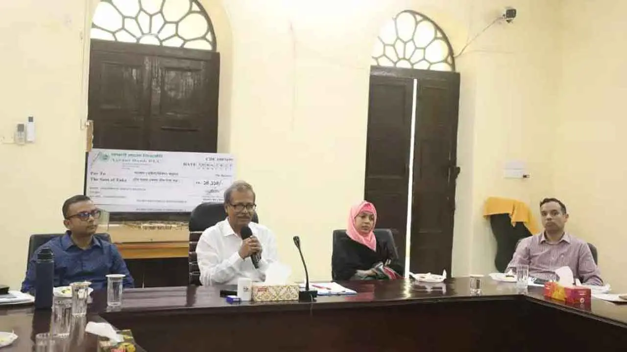 থিসিসের পাশাপাশি পিএইচডি গবেষকদের জন্য বৃত্তি চালু করা হবে