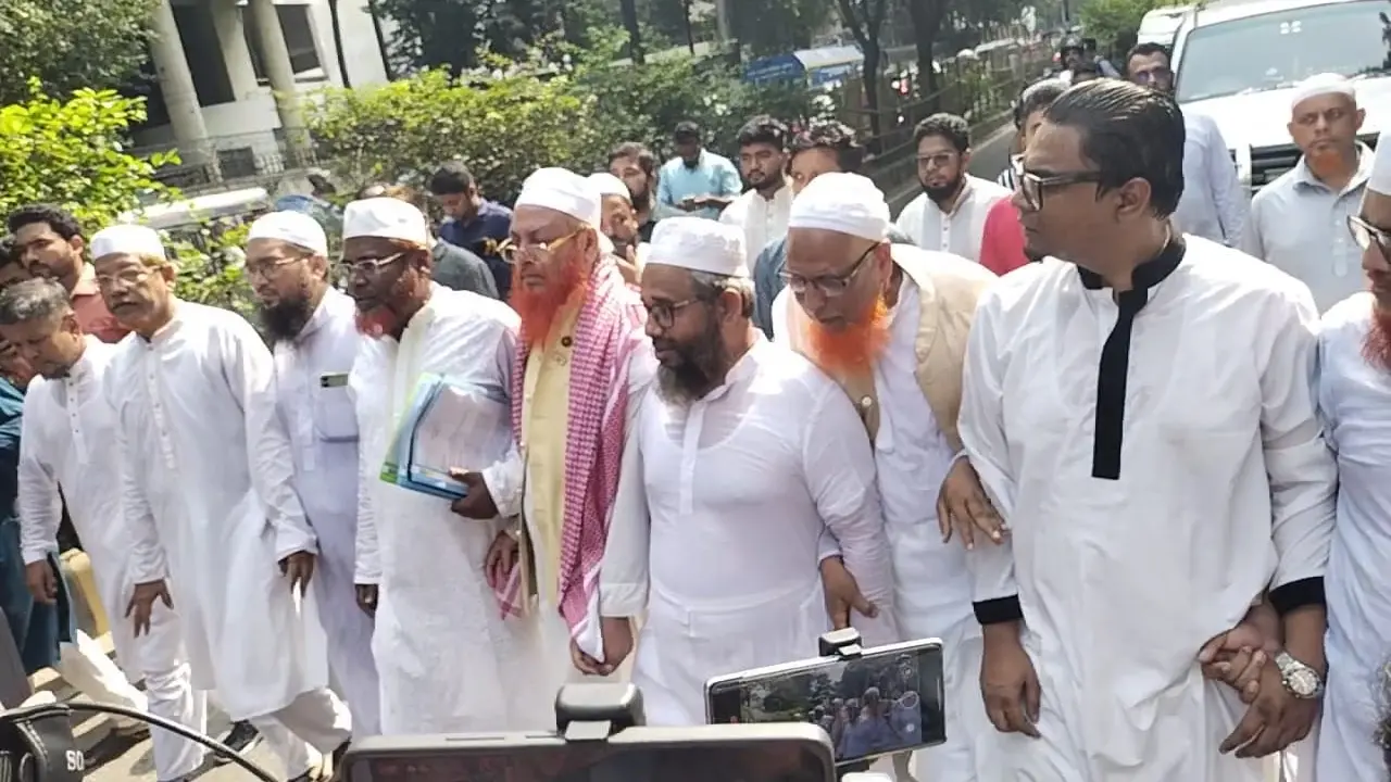 জামায়াত সেক্রেটারির নেতৃত্বে যমুনায় ৮ দলের প্রতিনিধিরা