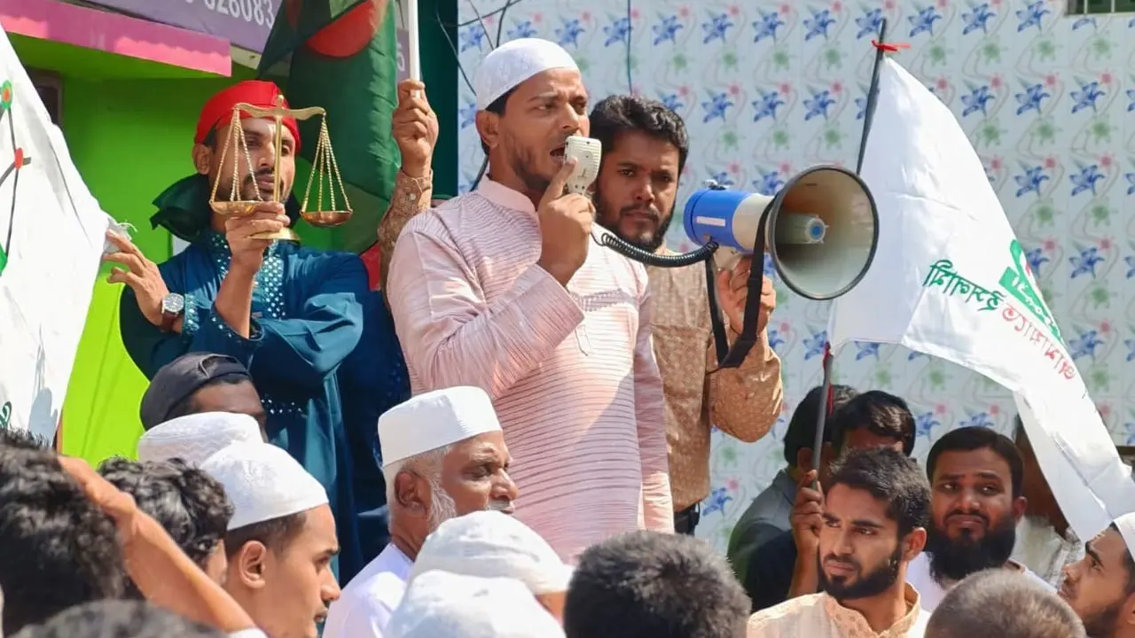 বাহিরের কোনো নেতার নির্দেশে দেশ চলতে পারে না : মাসুদ