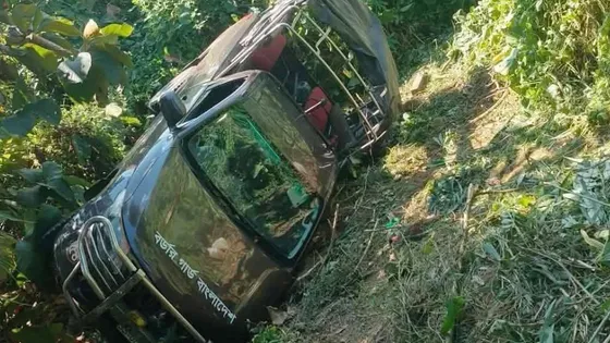 সাজেকে বিজিবির টহল গাড়ি খাদে, আহত ২