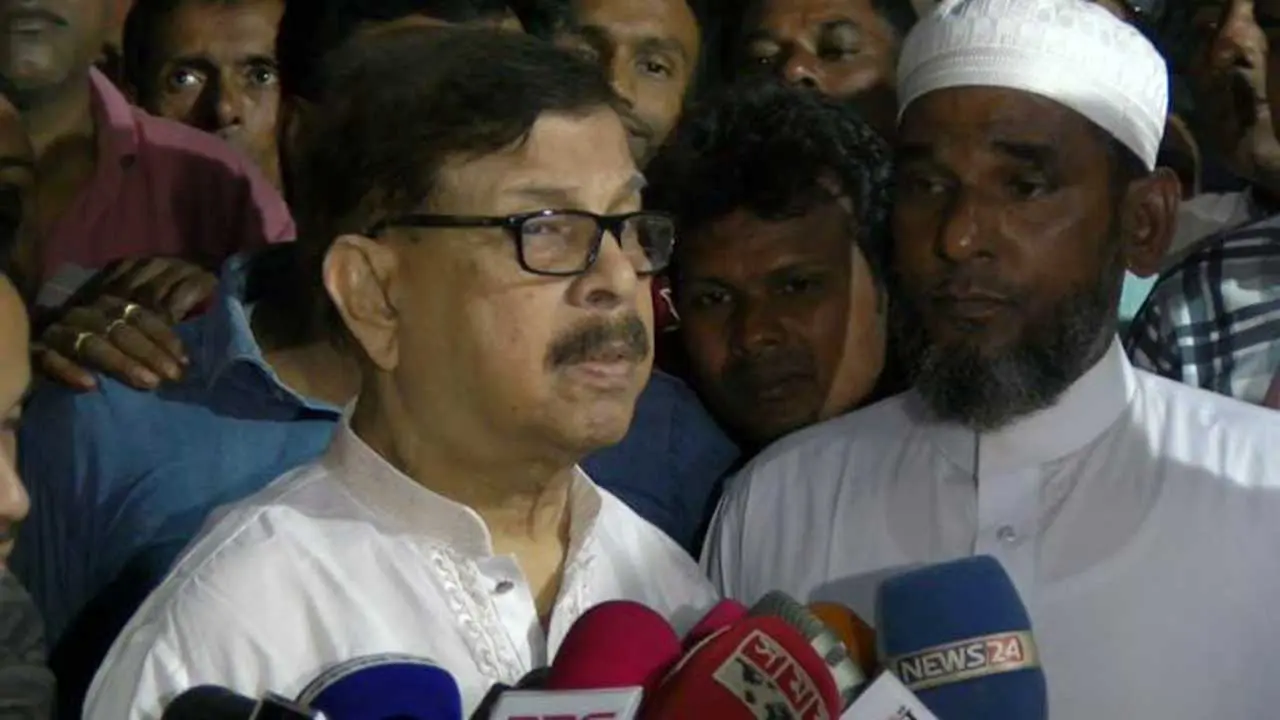 শিবগঞ্জ থেকেই নির্বাচনে লড়বেন মাহমুদুর রহমান মান্না
