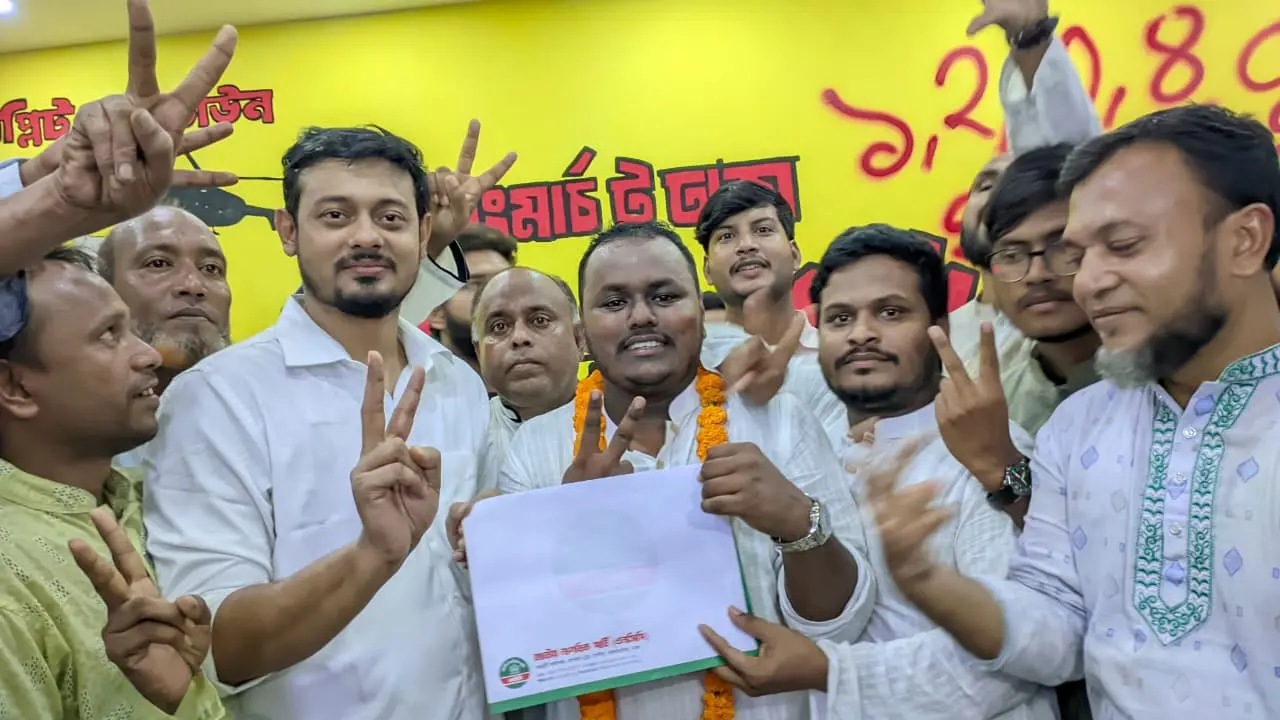 রংপুর-৬ আসনে এনসিপির মনোনয়ন সংগ্রহ করলেন মাসুম বিল্লাহ