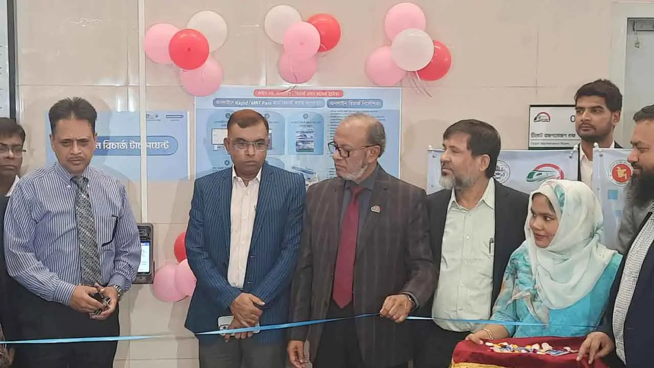 আমাদের ডিজিটাল ফেজের ভেতর ঢুকতে হবে : প্রধান উপদেষ্টার বিশেষ সহকারী