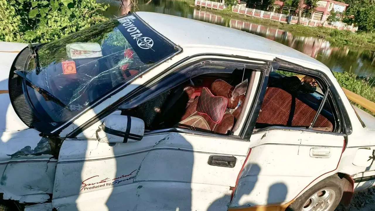 নোয়াখালীতে সড়ক দুর্ঘটনায় নিহত ২