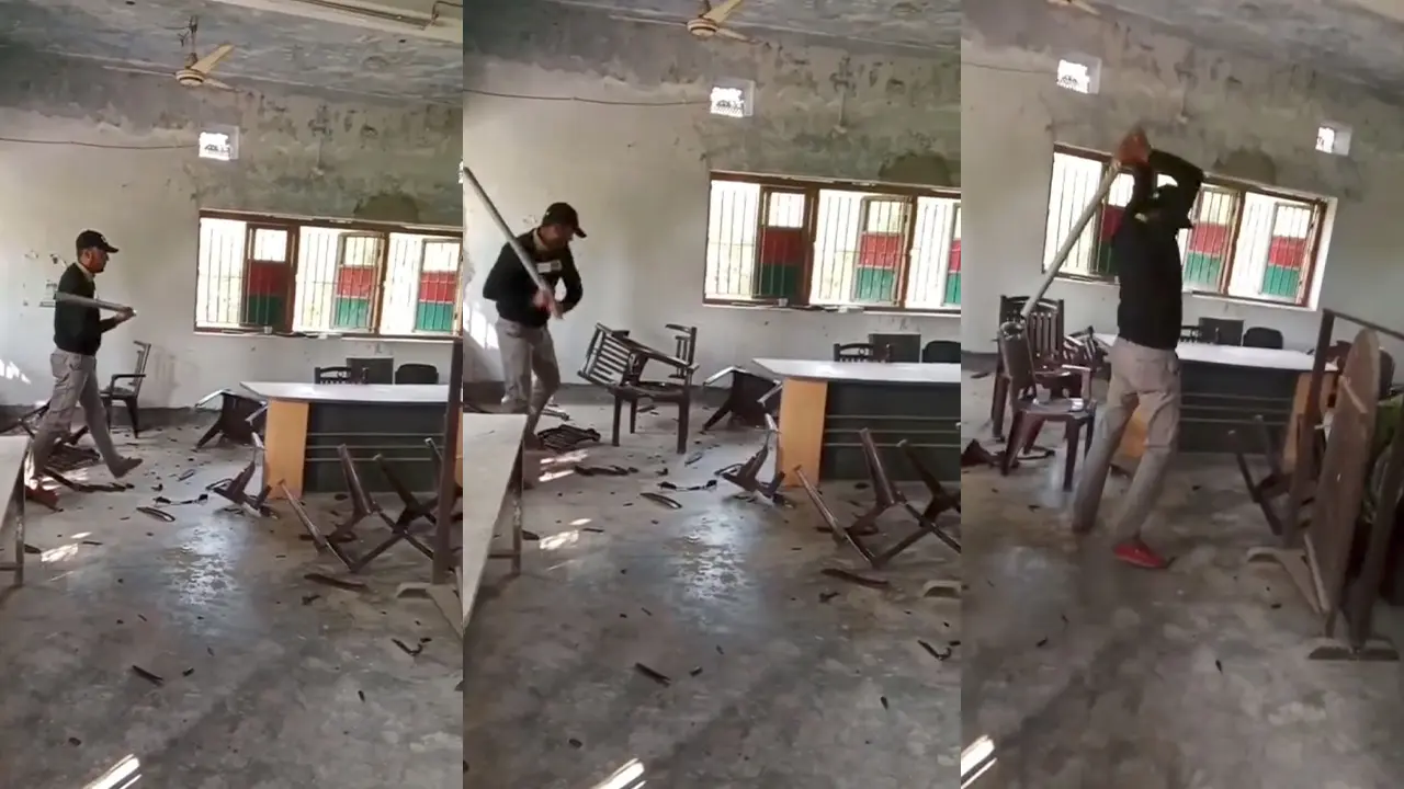 পিরোজপুর সোহরাওয়ার্দী কলেজের অফিসে ভাঙচুর
