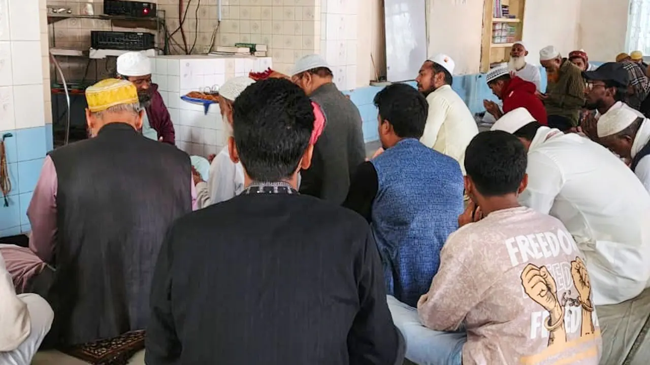 খালেদা জিয়ার সুস্থতা কামনায় ছাত্রশিবিরের দোয়া মাহফিল