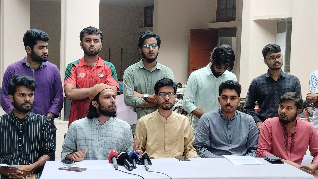রাকসুর ২২ বছরের ফান্ডের হিসাব নেই, প্রশাসনের গা-ছাড়া আচরণ