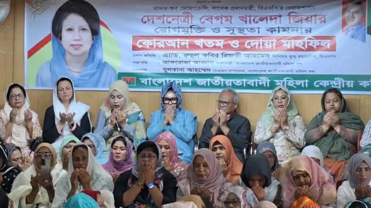 রোগ-সংকটের মধ্যেও দেশ ছেড়ে যাননি খালেদা জিয়া : রিজভী