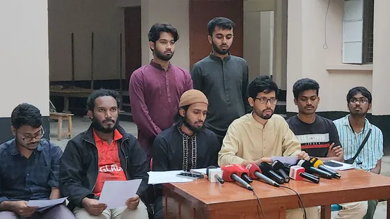 ২৪ ঘণ্টার মধ্যে রেজিস্ট্রারের অপসারণ দাবি রাকসুর