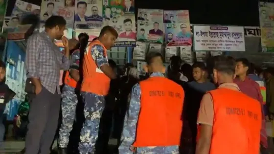 রূপসা ঘাটে পল্টুনের সঙ্গে ট্রলারের ধাক্কা, নদীতে পড়ে নিখোঁজ ২