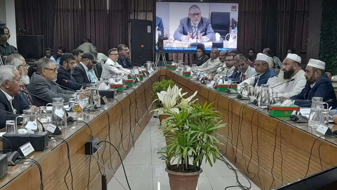 খেলোয়াড়রা সহযোগিতা না করলে নিরপেক্ষতা হারাবে কমিশন : সিইসি