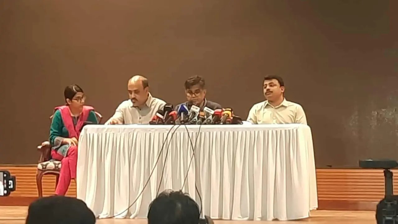 পাইলটের উড্ডয়নের ত্রুটির কারণে মাইলস্টোনে বিমান বিধ্বস্তের ঘটনা ঘটেছে