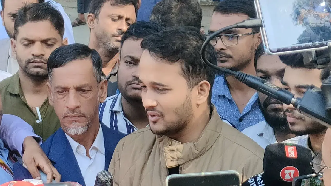 হাজারবার ফাঁসি দিলেও হাসিনার জন্য কম হবে : মীর স্নিগ্ধ