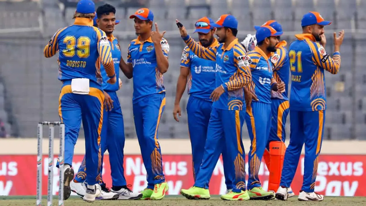 বিপিএলে থাকছে না নোয়াখালী, বাদ পড়ল দুই ফ্র্যাঞ্চাইজি