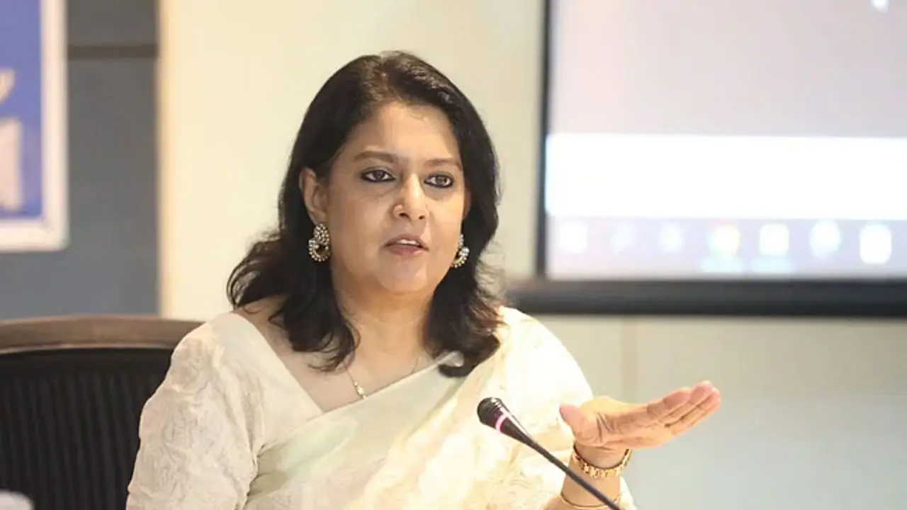 পরিবর্তনের সঙ্গে খাপ খাইয়ে নিষ্ঠার সঙ্গে কাজ করতে হবে
