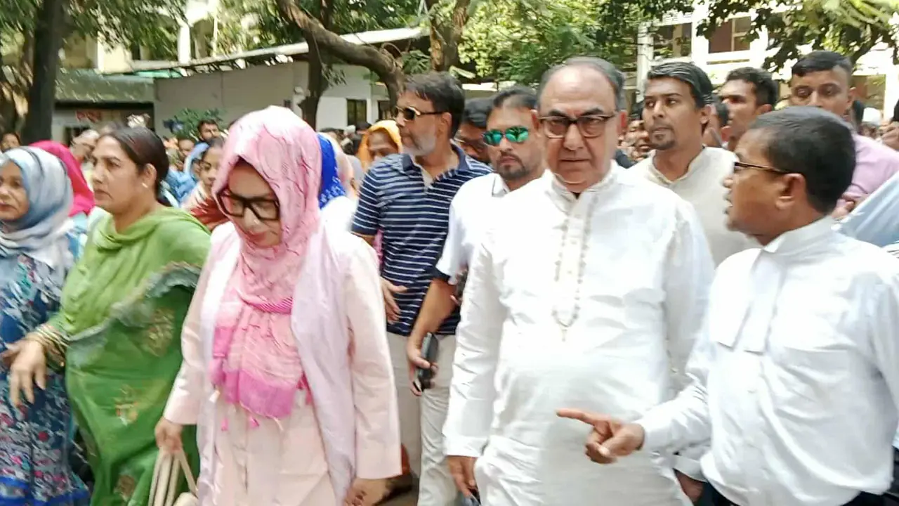 গাড়ি পোড়ানোর মামলায় মির্জা আব্বাসসহ বিএনপির ১৬৭ নেতাকর্মীকে অব্যাহতি
