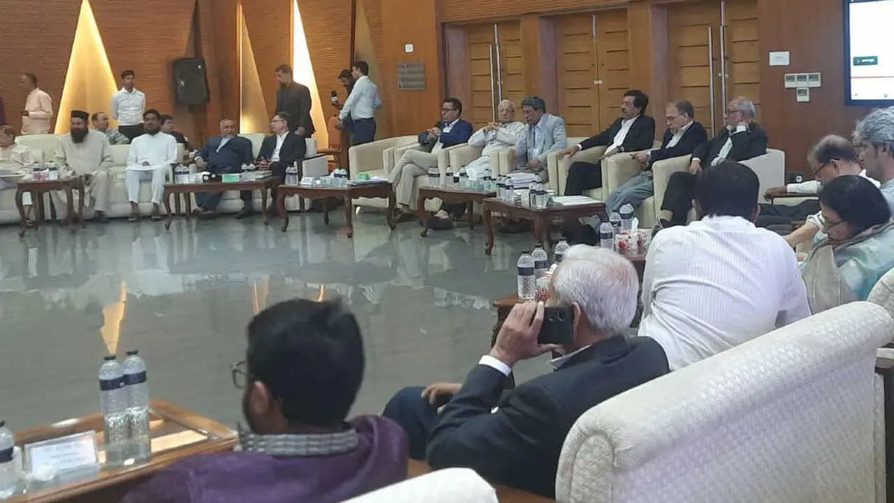 জুলাই সনদে ‘নোট অব ডিসেন্ট’ থাকা বিষয়গুলোও বিবেচনায় নিতে হবে : আলী রীয়াজ