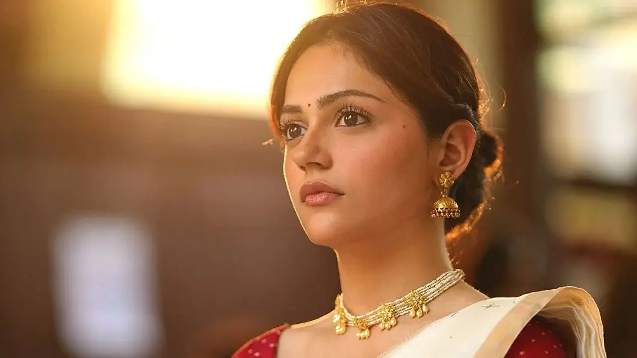 ১৭ বছরের অনীতকে অডিশনের লোভে ডাকা হয়, অতঃপর...