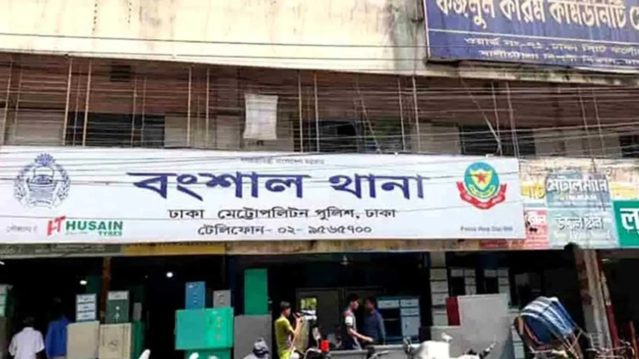 বংশালে নিজ ঘরে ফ্যানের সঙ্গে ঝুলছিল স্কুলছাত্রের মরদেহ