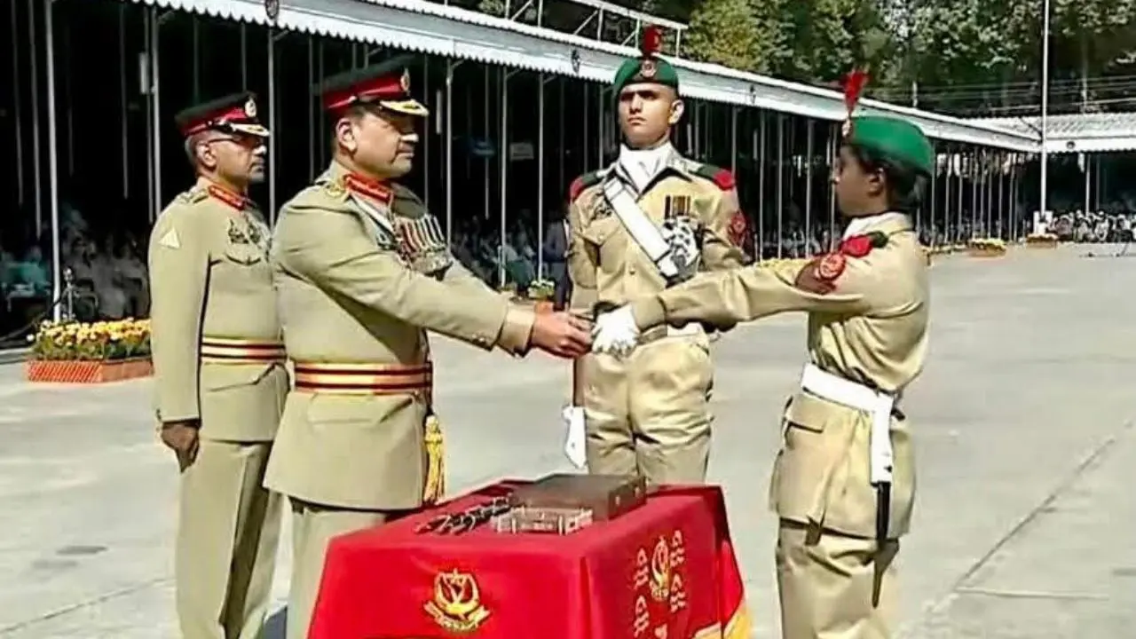 পাকিস্তানে সম্মাননা পেলেন বাংলাদেশ সেনাবাহিনীর জান্নাতুল মাওয়া