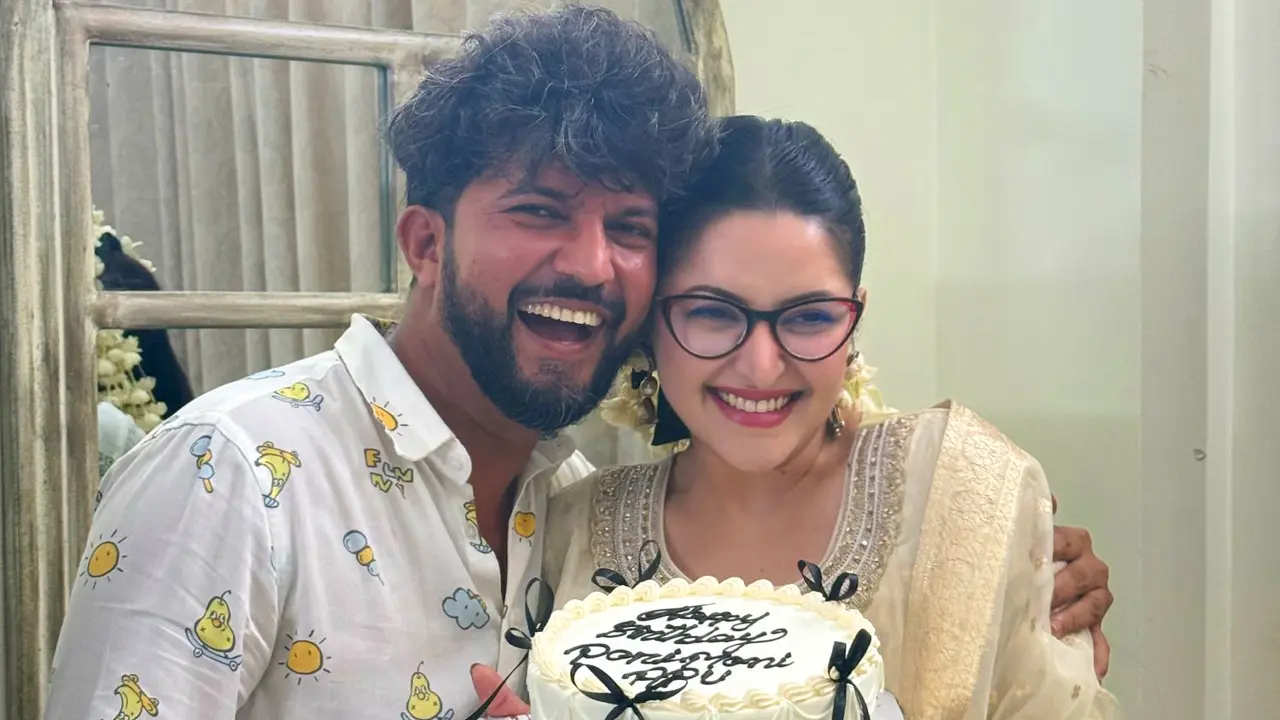 অর্কর সঙ্গে কেক কাটলেন পরীমণি