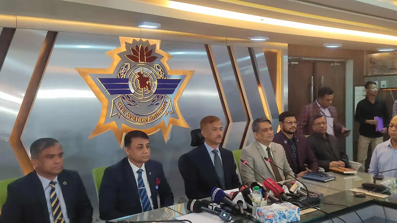 বিমানবন্দরে ফায়ার সার্ভিস প্রবেশে বাধার অভিযোগ, যা বলছে বেবিচক