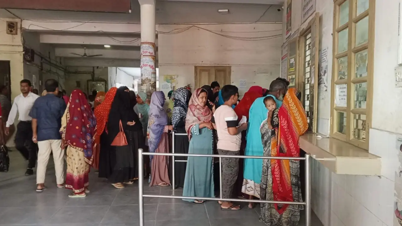 চুয়াডাঙ্গায় বাড়ছে স্ক্যাবিসের সংক্রমণ, প্রতিদিন গড়ে ১৫০ রোগী আক্রান্ত