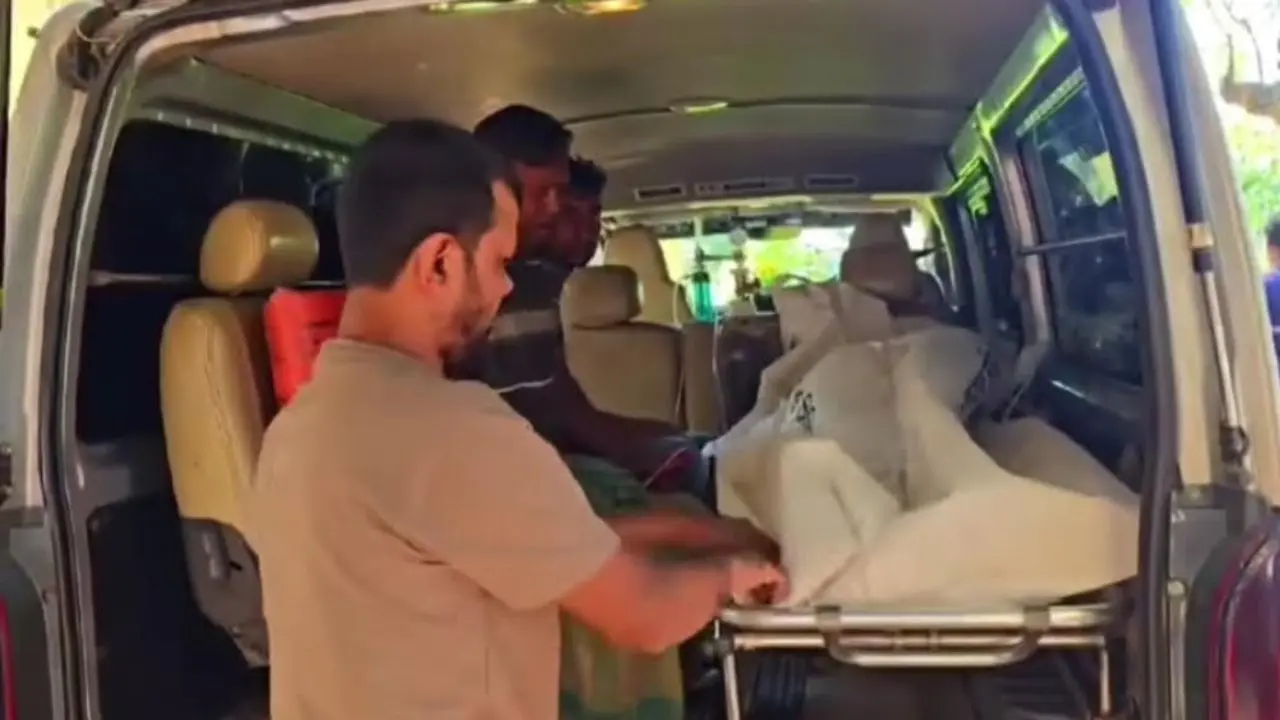 চট্টগ্রামে নির্মাণাধীন ভবনের ছাদ ভেঙে ঘটনাস্থলেই শ্রমিকের মৃত্যু