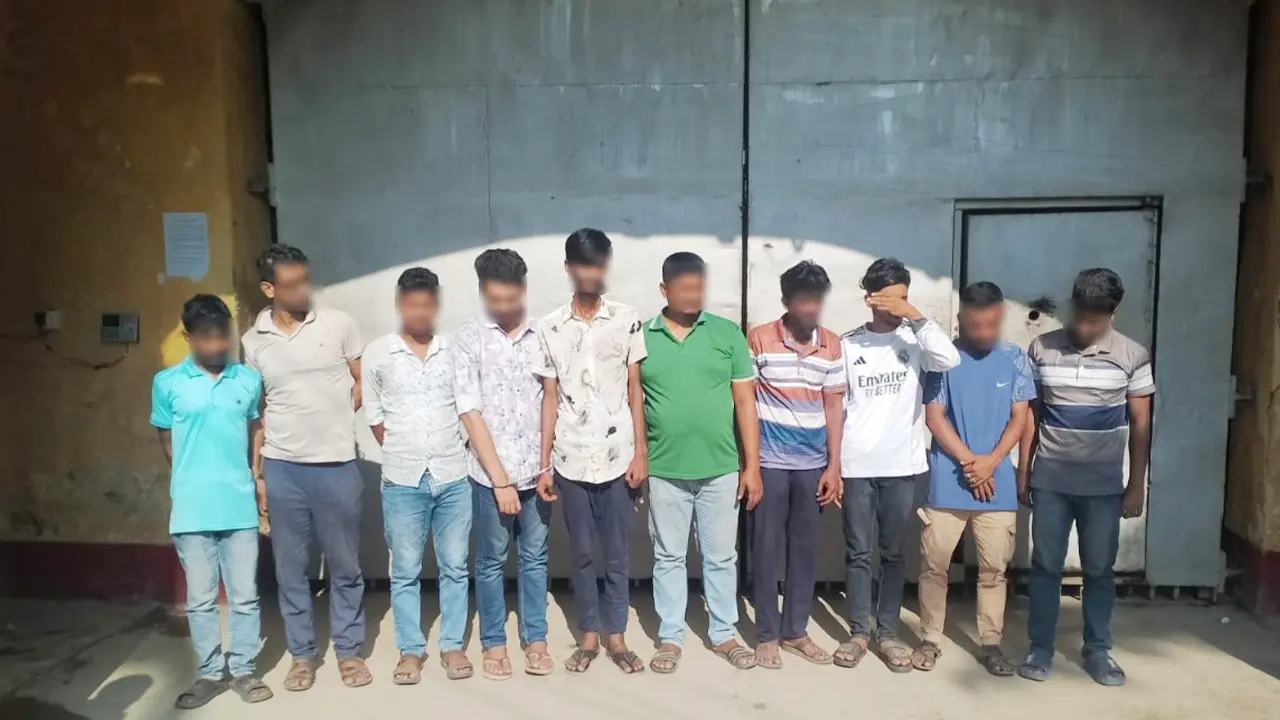 কুমিল্লা মেডিকেল কলেজে র্যাবের অভিযান, ১০ দালাল আটক