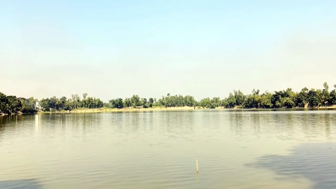৩০০ বছরের ঐতিহ্যে মোড়ানো কুমিল্লার জগন্নাথ দিঘি