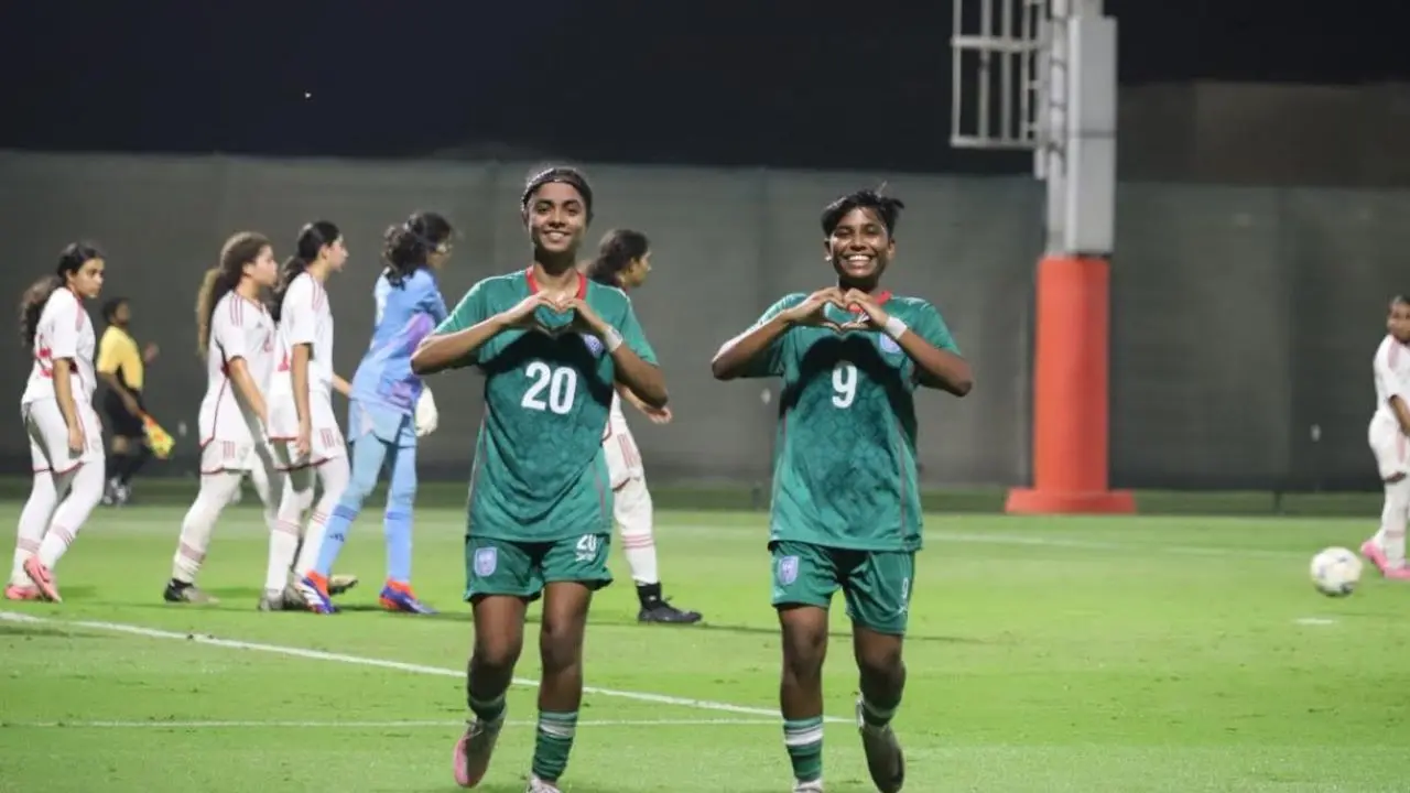 হামজাদের হারের দিনে আমিরাতকে হারাল অর্পিতারা