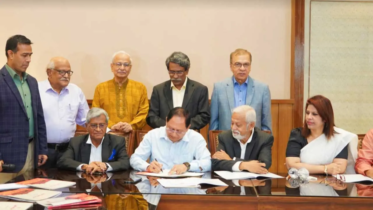 জুলাই সনদে স্বাক্ষর করলো গণফোরাম