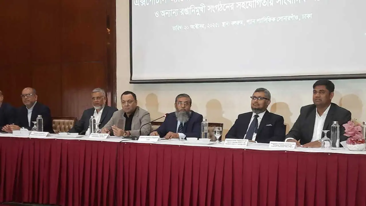 ক্ষতিগ্রস্ত পণ্যের বিপরীতে বিমা দাবি নিষ্পত্তিতে নির্দেশনা দেওয়ার দাবি