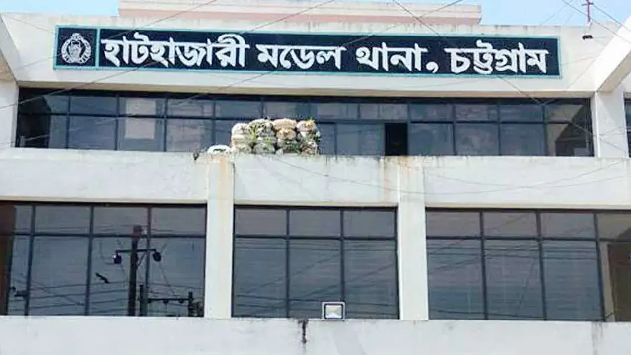 হাটহাজারীতে নবম শ্রেণির ছাত্র তানভির হত্যায় দুই সহপাঠী গ্রেপ্তার
