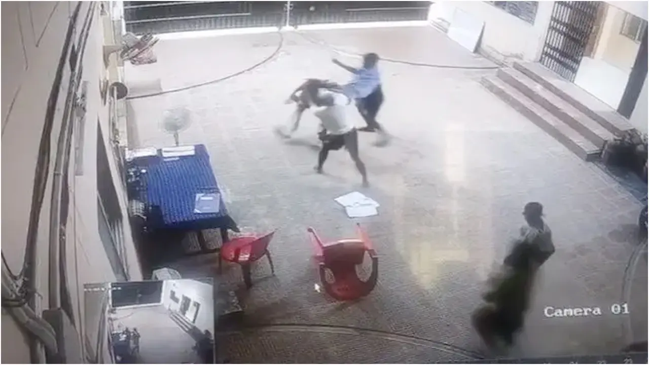 ভারতে কারারক্ষীকে পিটিয়ে পালিয়েছেন বাংলাদেশি বন্দি