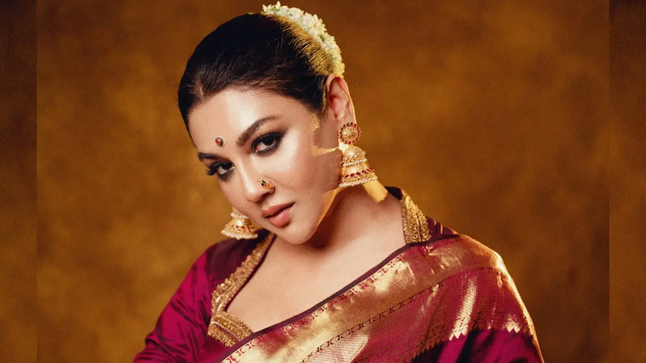 কলকাতার পূজার ব্যাপারটাই আলাদা : জয়া আহসান