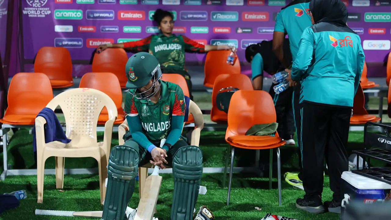 ১ রানে ৫ উইকেট হারিয়ে বাংলাদেশ দেখাল এভাবেও হারা যায়!