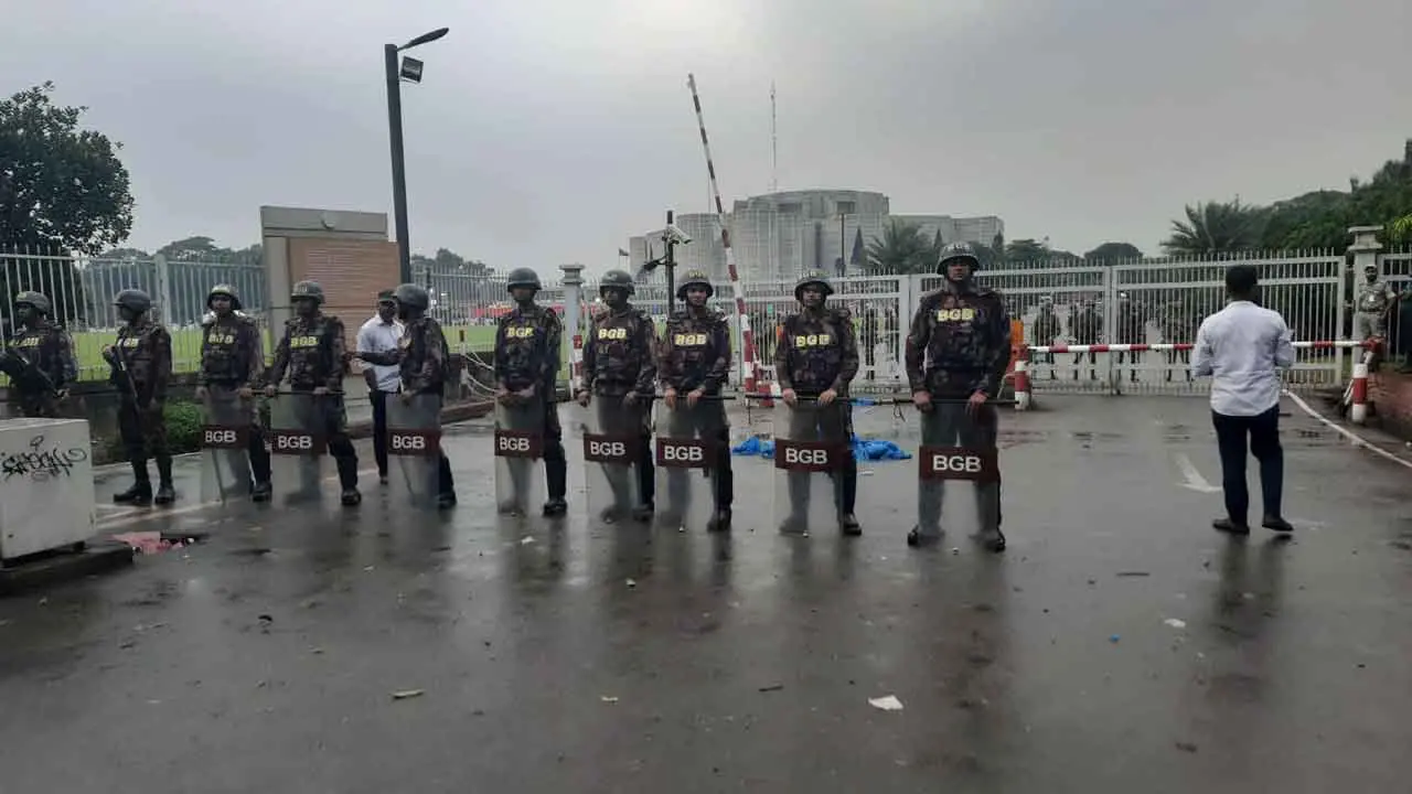 জুলাই জাতীয় সনদ স্বাক্ষর অনুষ্ঠান ঘিরে কঠোর নিরাপত্তা