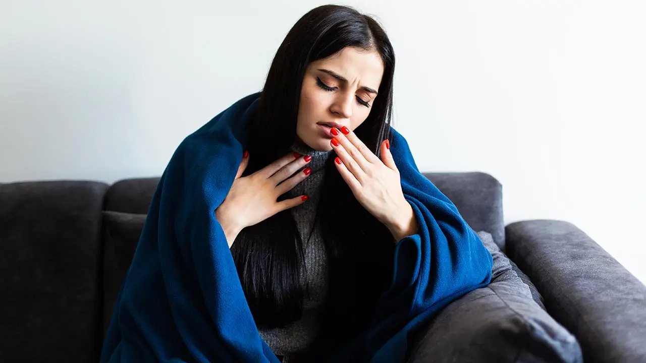 রাতে শুষ্ক কাশি? জেনে নিন ঘরোয়া সমাধান