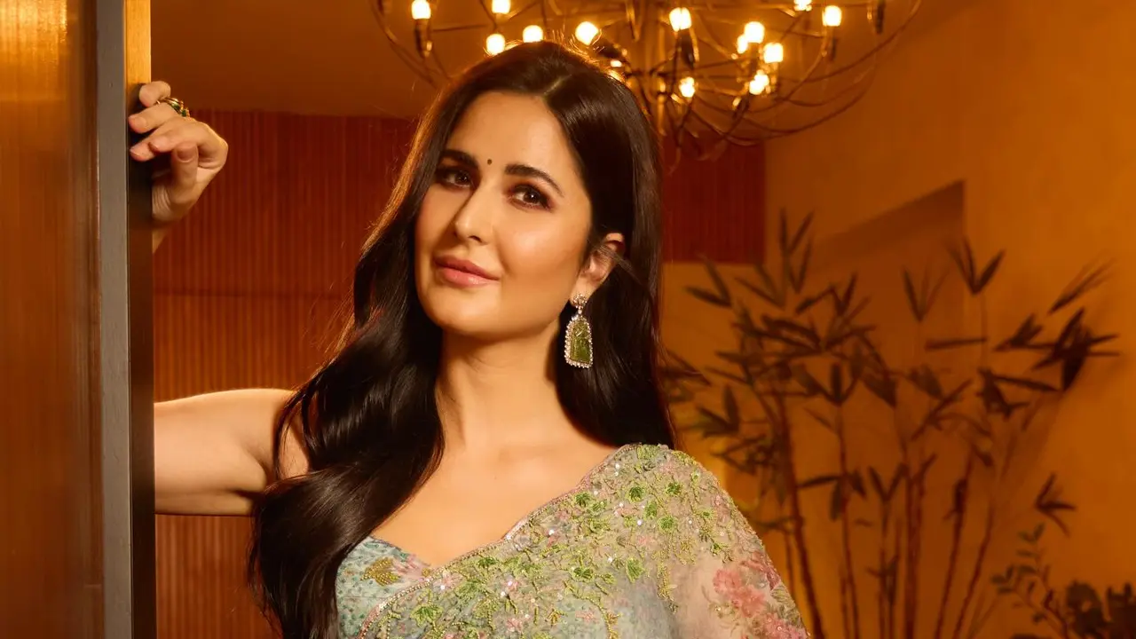 ৪২ বছরে মা হচ্ছেন ক্যাটরিনা কাইফ, পরিবারে উদ্বেগ!