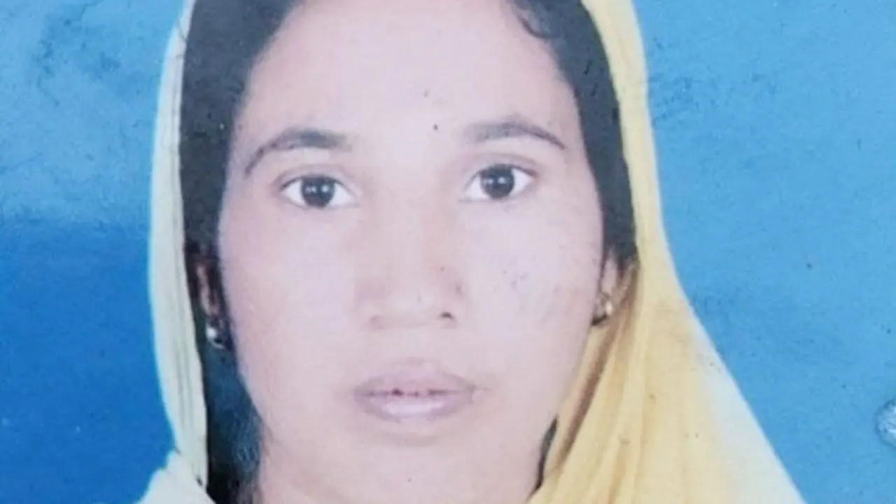 কুড়িগ্রামে জুতার সূত্র ধরে মিলল গৃহবধূর মরদেহ