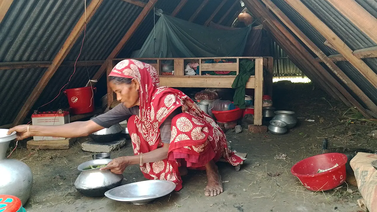 কুড়িগ্রামে বেড়েছে নদী ভাঙন, সব হারিয়ে নিঃস্ব নদী তীরবর্তী মানুষ