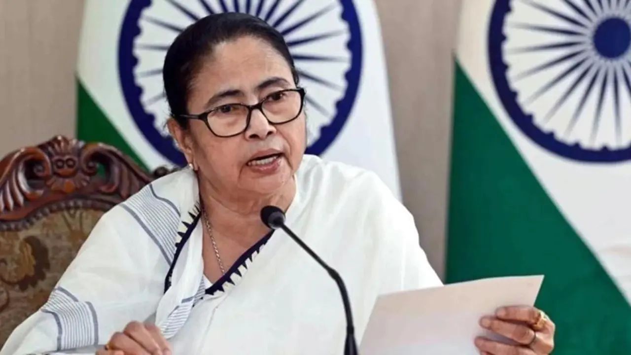 গণধর্ষণের শিকার তরুণী রাত সাড়ে ১২টায় বাইরে গেলো কীভাবে