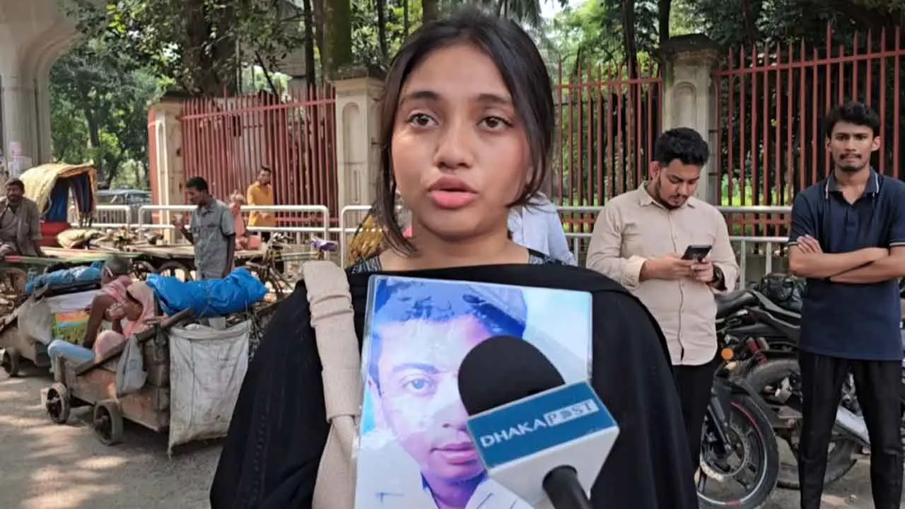 সহপাঠীরা বাবাকে খবর দিতে পারলেও আমি পারিনি, এইচএসসির ফল পেয়ে মারিয়া