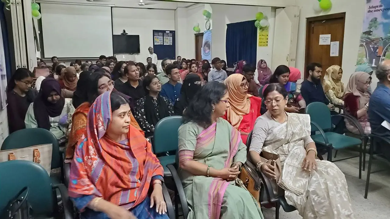 ঢাবিতে মানসিক স্বাস্থ্য বিষয়ক বিশেষ সেমিনার অনুষ্ঠিত